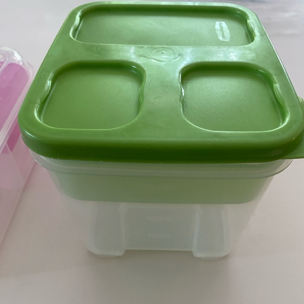 Lunch Box Storage - Picture 7 of 9